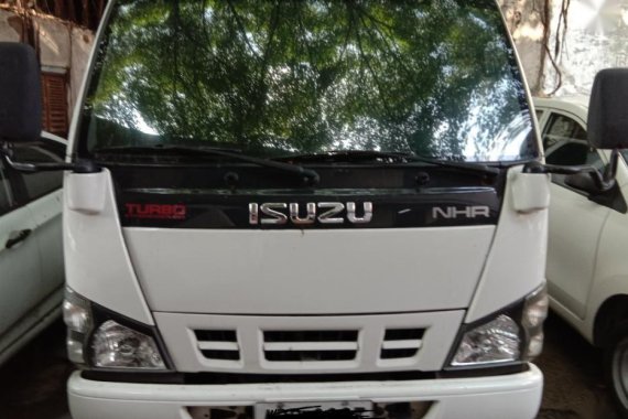 Isuzu Nhr 2016 Van Manual Diesel for sale in Quezon City