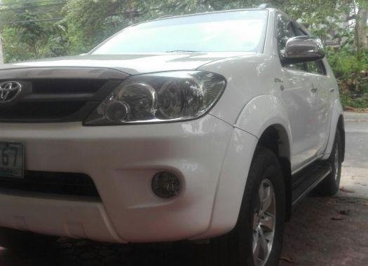 Selling Toyota Fortuner 2006 Automatic Gasoline in Marikina