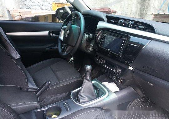 Selling Grey Toyota Hilux 2016 in Taguig