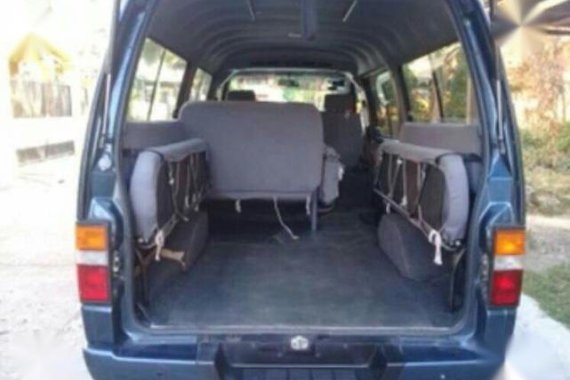 Selling 2010 Nissan Urvan for sale in Malvar