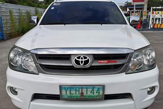 Selling 2nd Hand Toyota Fortuner 2006 Gasoline Automatic