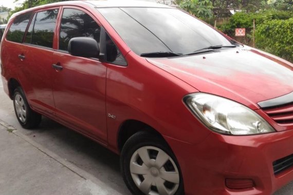 Selling 2nd Hand Toyota Innova 2011 Manual Diesel for sale in Bamban