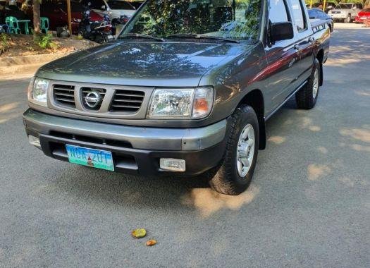 Selling 2nd Hand Nissan Frontier 2009 Manual Diesel at 60000 km in Pasig