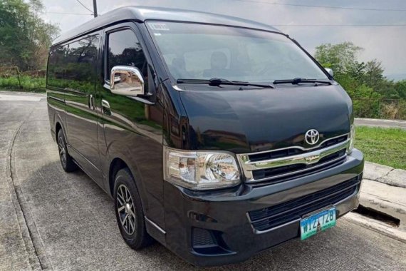 Sell 2nd Hand 2014 Toyota Hiace at 40000 km in Antipolo