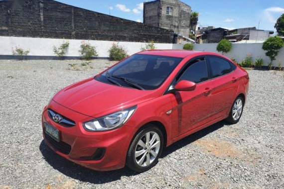 Selling 2011 Hyundai Accent for sale in Marikina