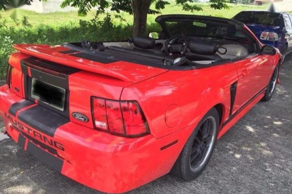 Selling 2nd Hand Ford Mustang 2001 in Quezon City