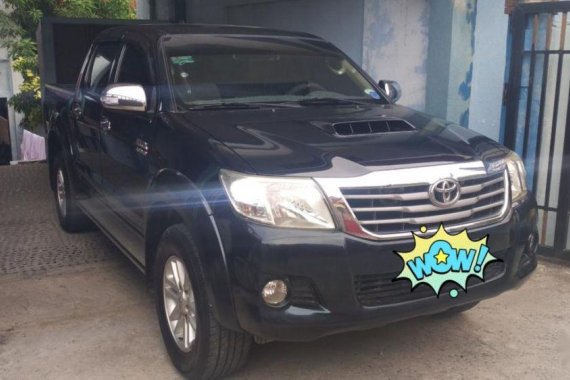 Selling Black Toyota Hilux 2012 for sale in Manual