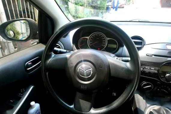 Selling 2nd Hand Mazda 2 2014 Manual Gasoline at 44000 km in Las Piñas