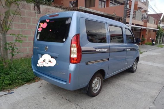 Sell 2nd Hand 2017 Foton Gratour Van Manual Gasoline at 15000 km in Quezon City