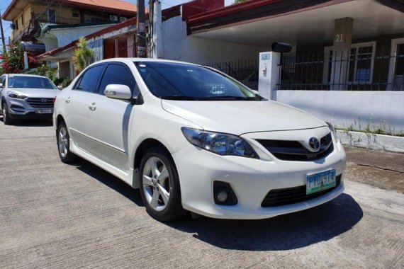 2nd Hand Toyota Altis 2011 for sale in Parañaque