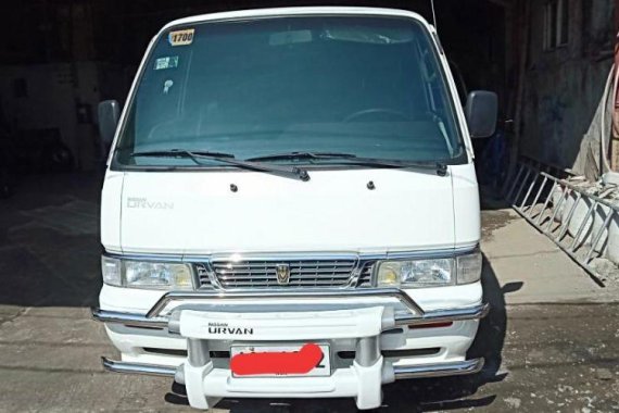 Selling Nissan Urvan 2015 Manual Diesel in Cabuyao