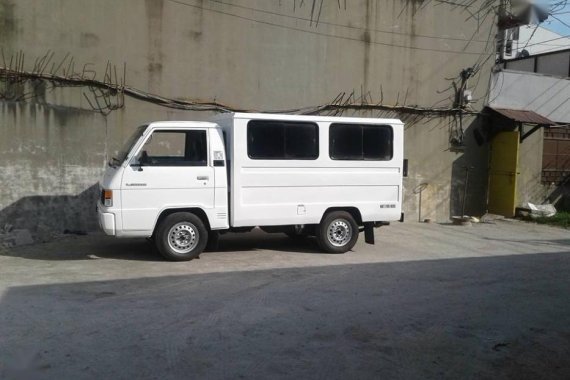 2nd Hand Mitsubishi L300 1998 at 130000 km for sale