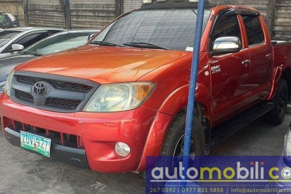 Red Toyota Hilux 2006 for sale in Automatic