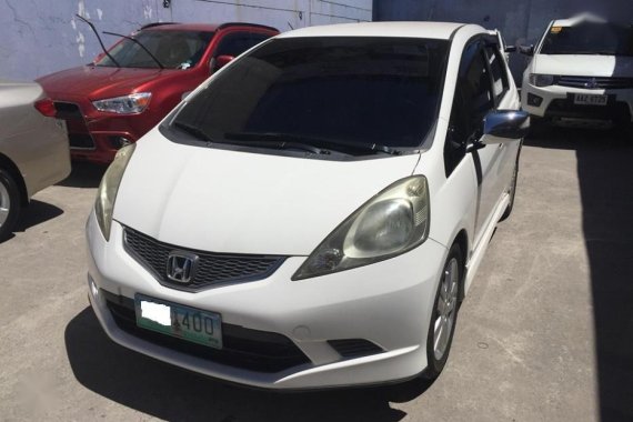 Selling 2nd Hand Honda Jazz 2010 in Mandaue