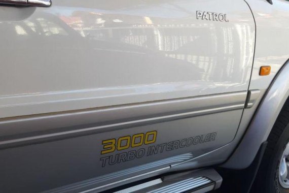 Selling Nissan Patrol Manual Diesel in Parañaque
