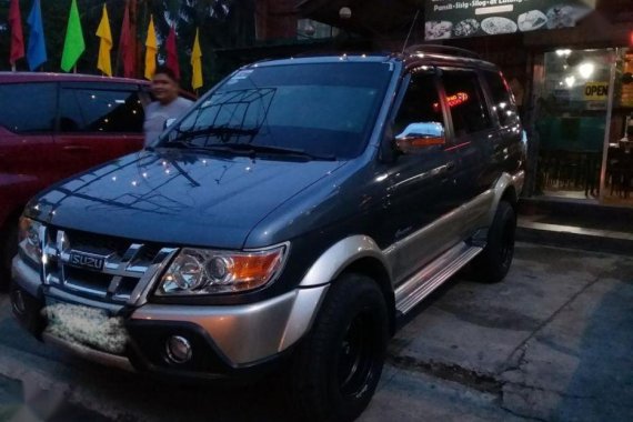 Selling Isuzu Crosswind 2011 Automatic Diesel in Batangas City