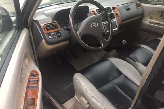 2nd Hand Toyota Revo 2003 for sale in Angeles