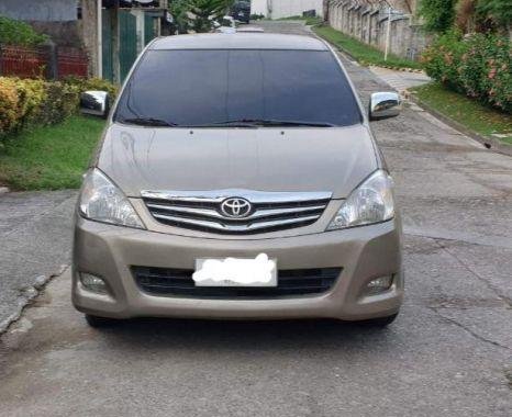 Selling 2nd Hand Toyota Innova 2010 in Mandaue