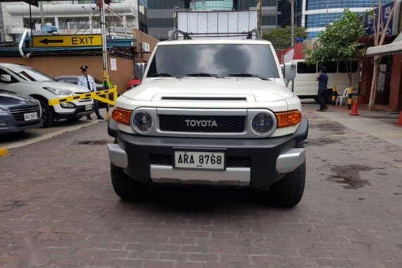 Selling 2nd Hand Toyota Fj Cruiser 2015 in Taguig