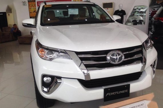 Selling Brand New Toyota Fortuner 2019 in Manila