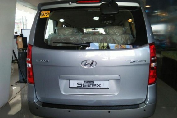 Selling 2019 Hyundai Starex for sale in Makati