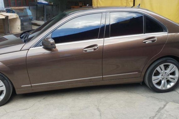 Selling 2nd Hand Mercedes-Benz C-Class 2013 in Santo Tomas