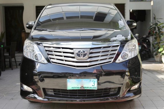 Sell Black 2011 Toyota Alphard 42000 km in Quezon City