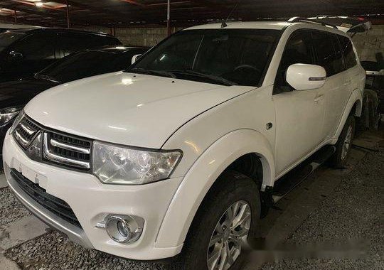 Sell White 2014 Mitsubishi Montero Sport at Automatic Diesel at 30000 km