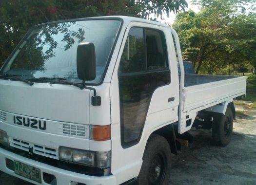 Selling Isuzu Elf 2000 Manual Diesel in Binangonan