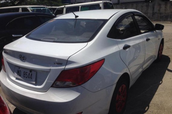 Sell White 2016 Hyundai Accent at Manual Diesel at 30000 km in Quezon City