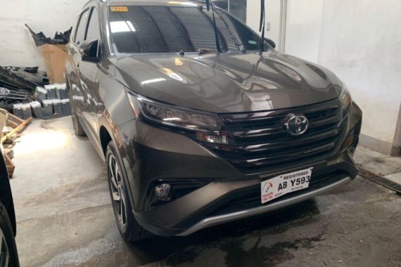 Brown Toyota Rush 2019 for sale Automatic