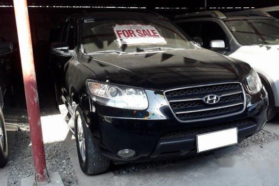 Selling Black Hyundai Santa Fe 2009 at 68362 km 