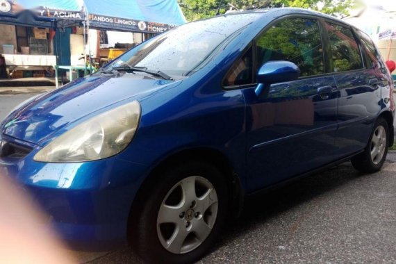 2nd Hand Honda Jazz 2005 Automatic Gasoline for sale in Mandaluyong