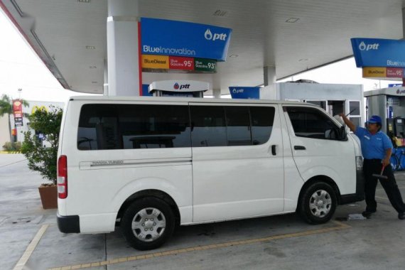 Sell 2nd Hand 2012 Toyota Hiace at 120000 km in Baguio