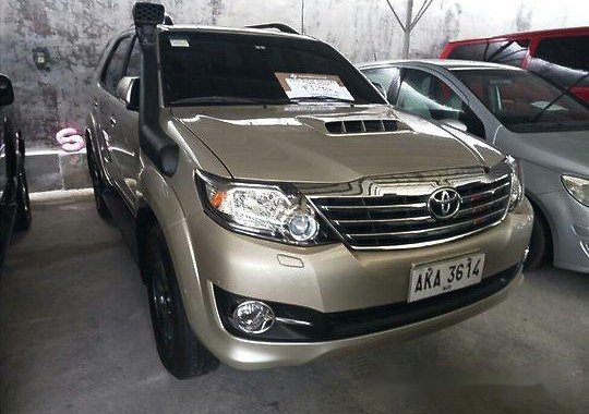 Selling Beige Toyota Fortuner 2015 in Automatic