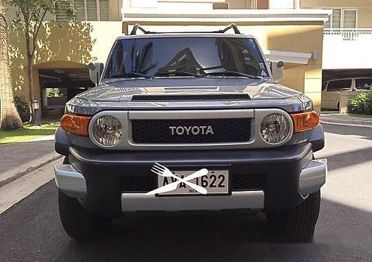 Selling Silver Toyota Fj Cruiser 2015 at Gasoline Automatic