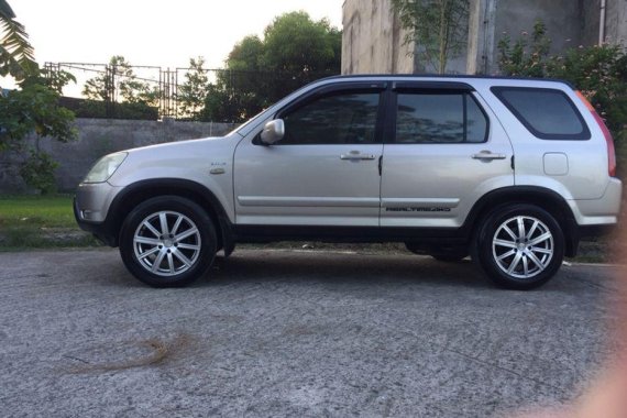 Selling 2nd Hand Honda Cr-V 2005 in Pasig