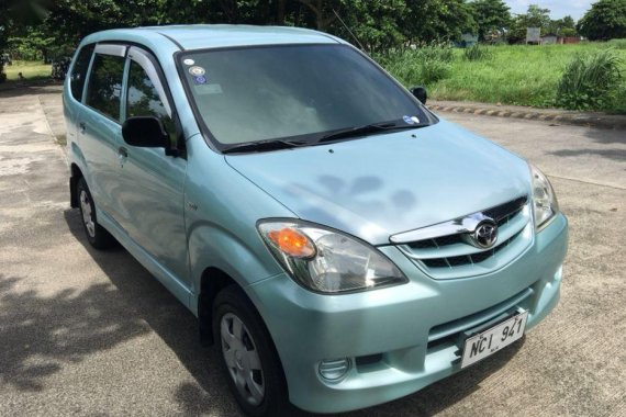 Selling 2nd Hand Toyota Avanza 2009 in Cabuyao