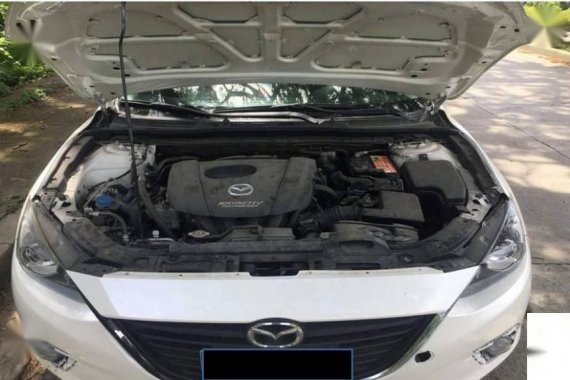 2nd Hand Mazda 3 2014 at 27567 km for sale