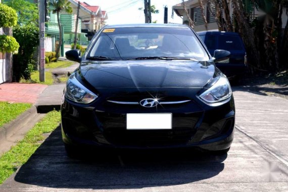 Sell 2nd Hand 2016 Hyundai Accent at 13000 km in Legazpi