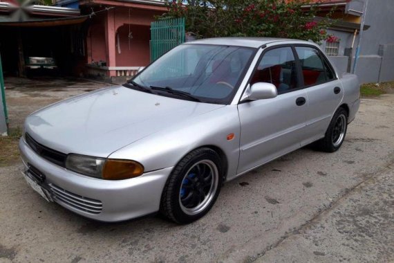 Selling Mitsubishi Lancer 1993 at 130000 km in Mabini