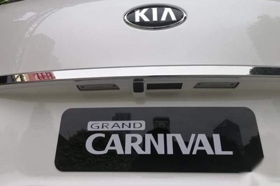 Kia Grand carnival 2019 Automatic Diesel for sale in Makati