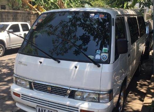 Selling Nissan Urvan 2014 at 40000 km in Makati