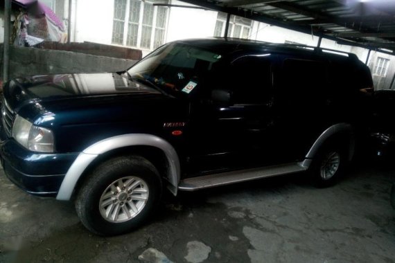 Selling Used Ford Everest 2004 Manual Diesel at 110000 km in Bacoor