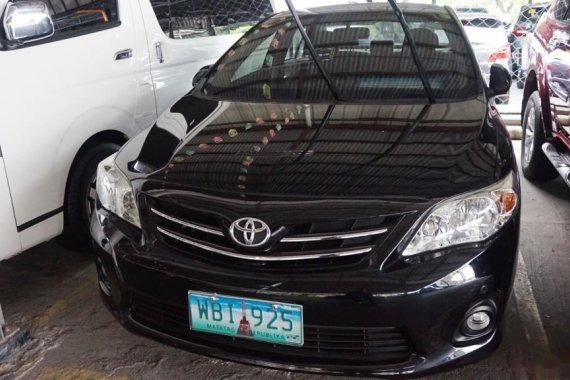 Selling Black Toyota Corolla 2013 Sedan in Manila