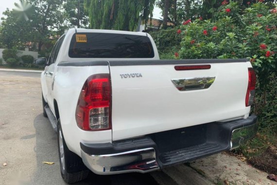 Sell White 2016 Toyota Hilux in Quezon City