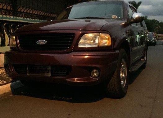 Selling Ford Expedition 2000 Automatic Diesel in Quezon City