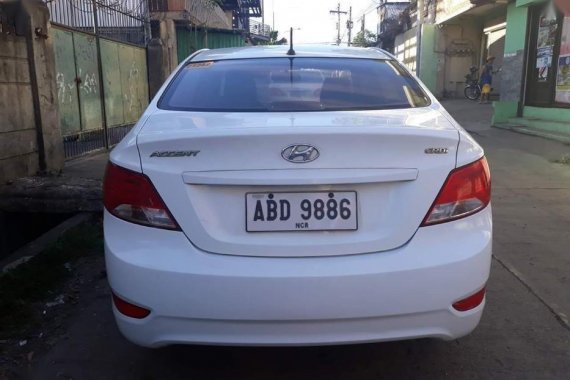 Selling 2nd Hand Hyundai Accent 2015 Automatic Diesel at 40000 km in Santiago
