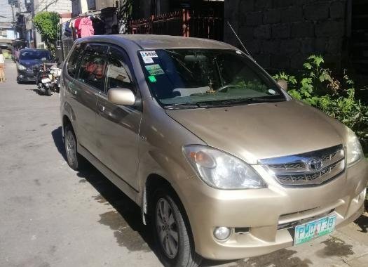 2nd Hand Toyota Avanza 2010 Automatic Gasoline for sale in Pasay