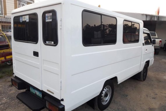 Selling Mitsubishi L300 2010 Manual Diesel in Santiago